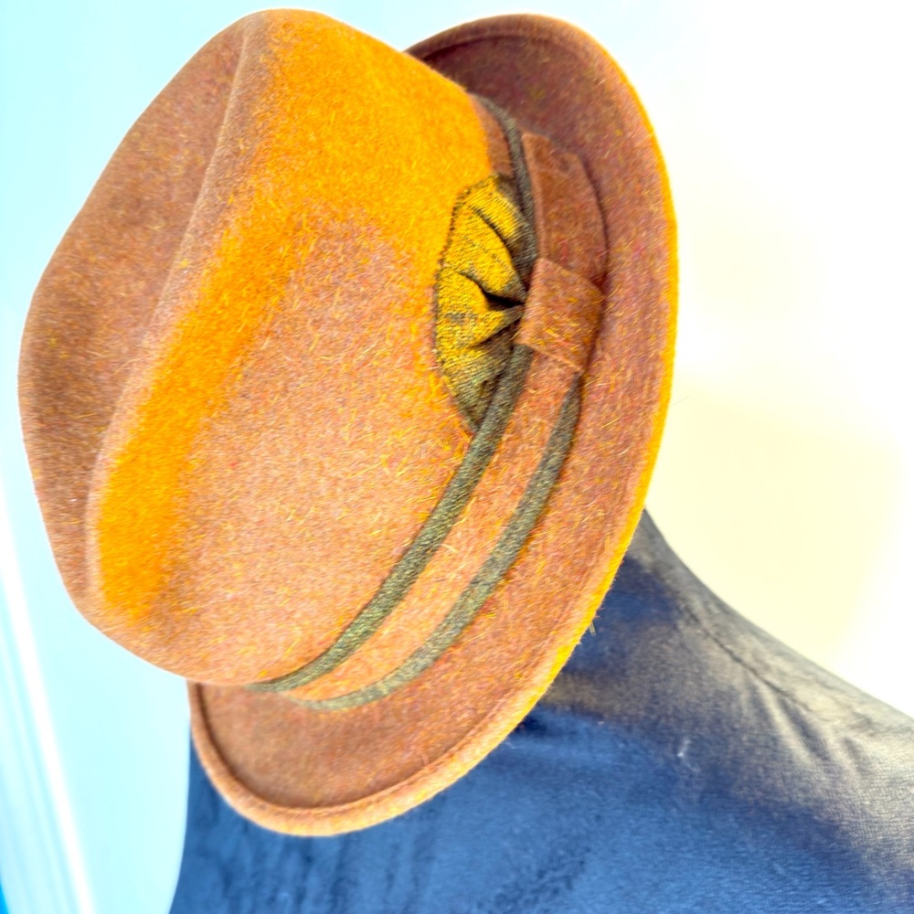 6 3/4 Vintage Dobbs Hat